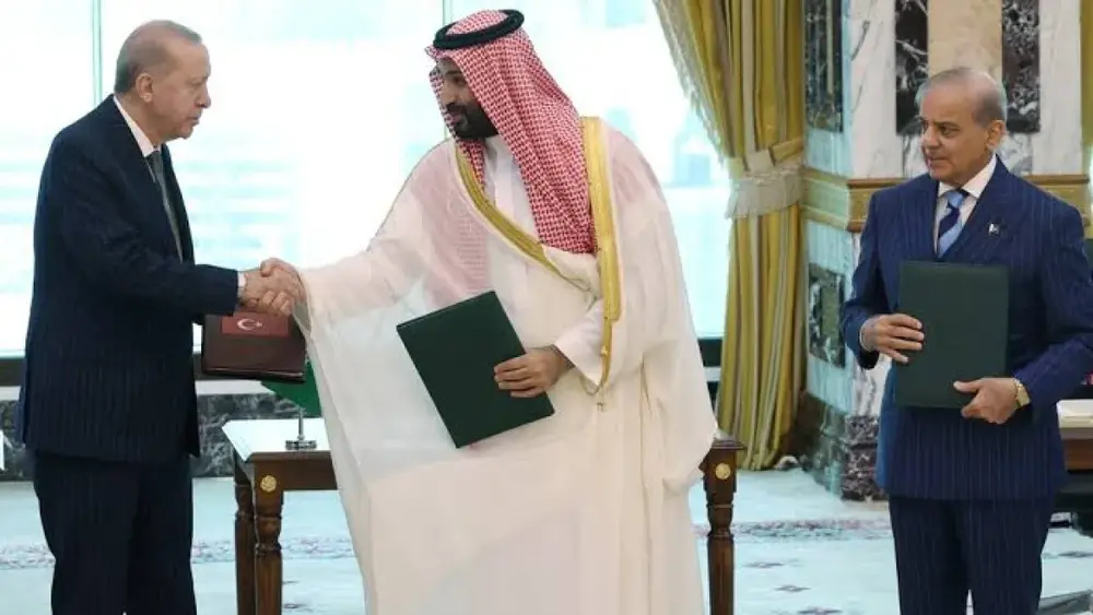Arábia Saudita, Turquia e Paquistão fecham pacto militar
