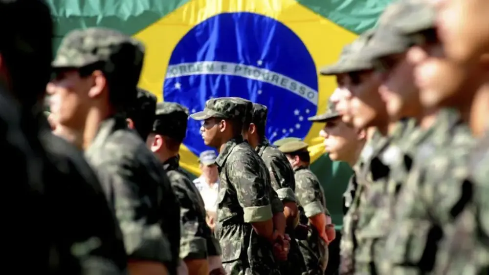 Coronel é condenado pela Justiça Militar por livro contra o Exército