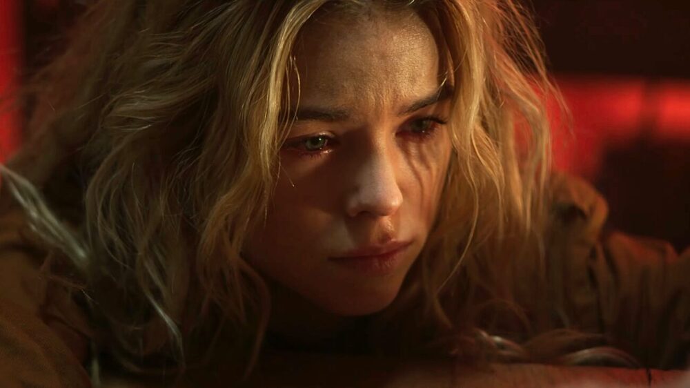Milly Alcock arrasa em novo teaser de Supergirl