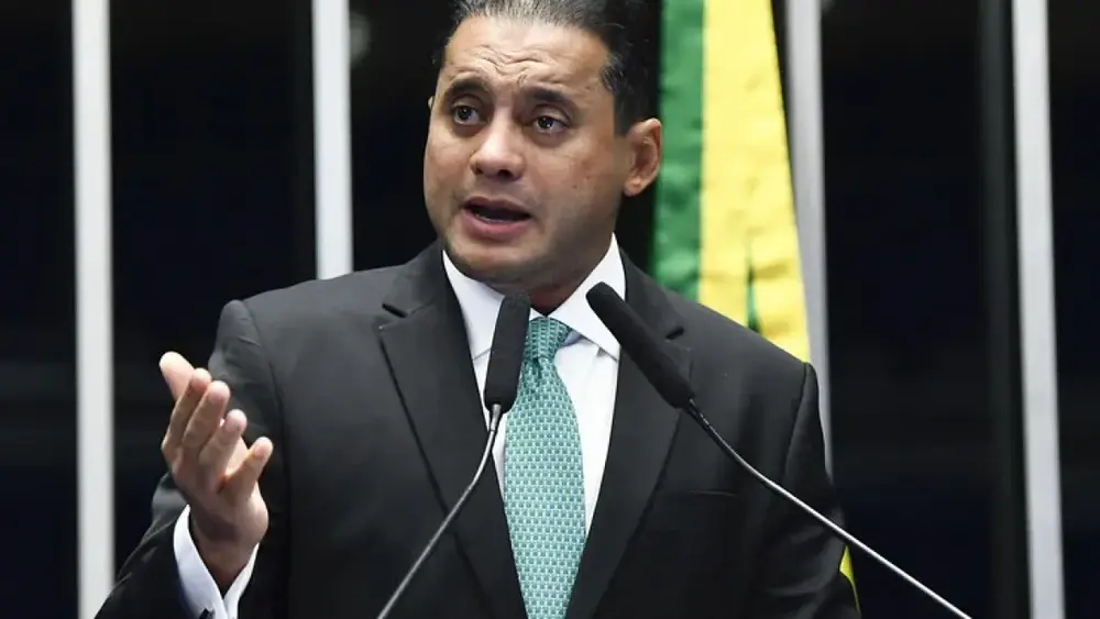 PF aponta ligações entre senador e ministro do STJ